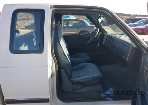 1992 Chevrolet S Truck S10 from USA, damaged, VIN 1GCCS19Z9N2156824